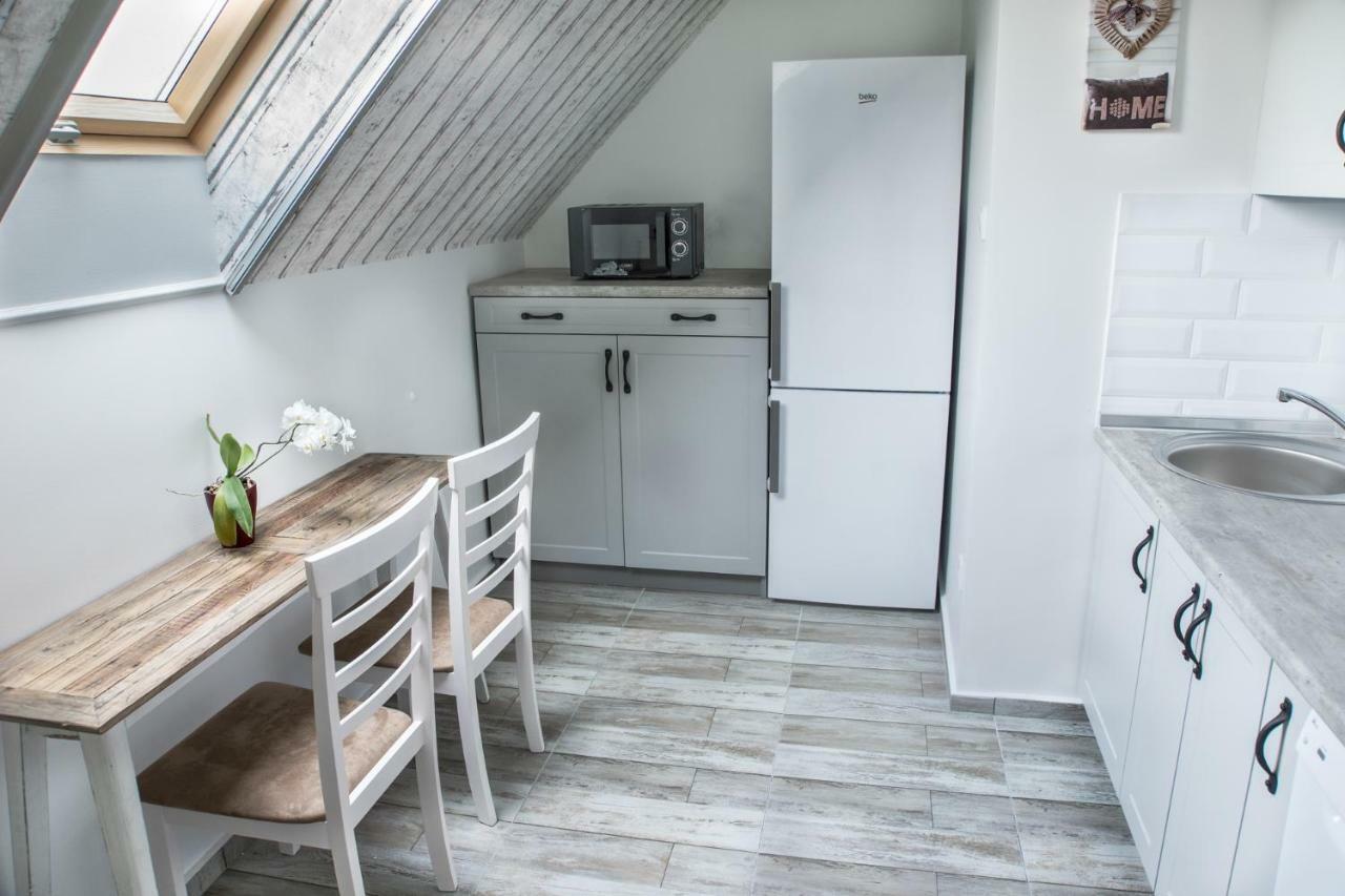 エゲルFarmhouse Apartmanアパートメント エクステリア 写真