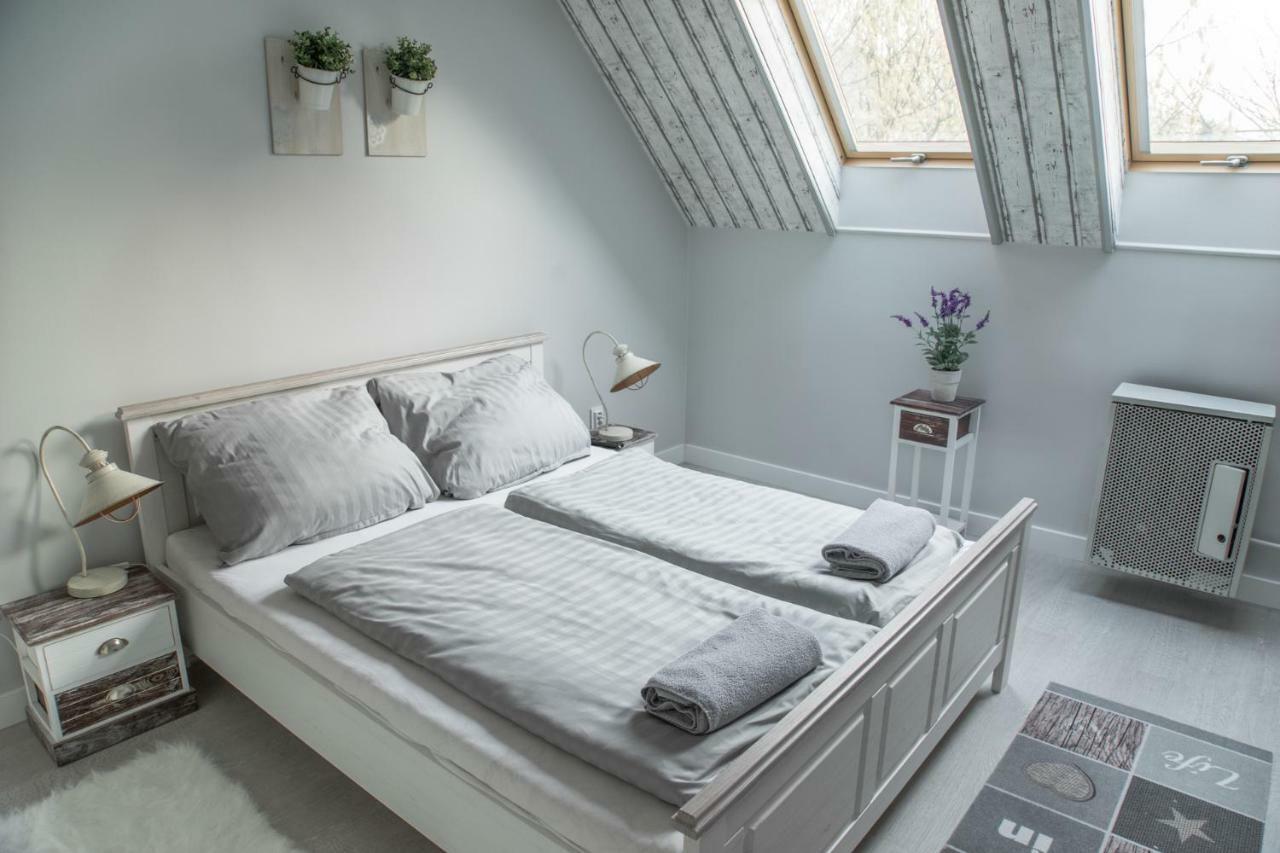 エゲルFarmhouse Apartmanアパートメント エクステリア 写真
