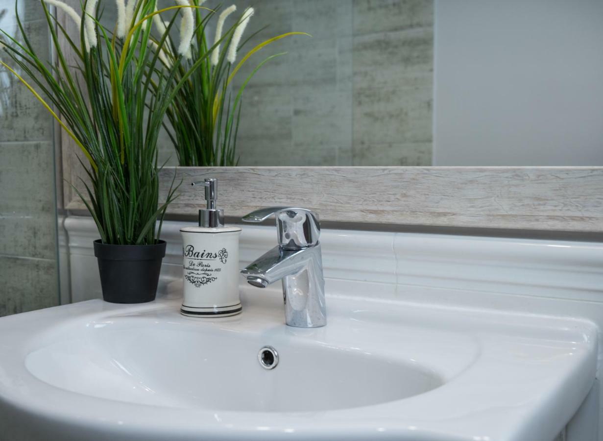エゲルFarmhouse Apartmanアパートメント エクステリア 写真