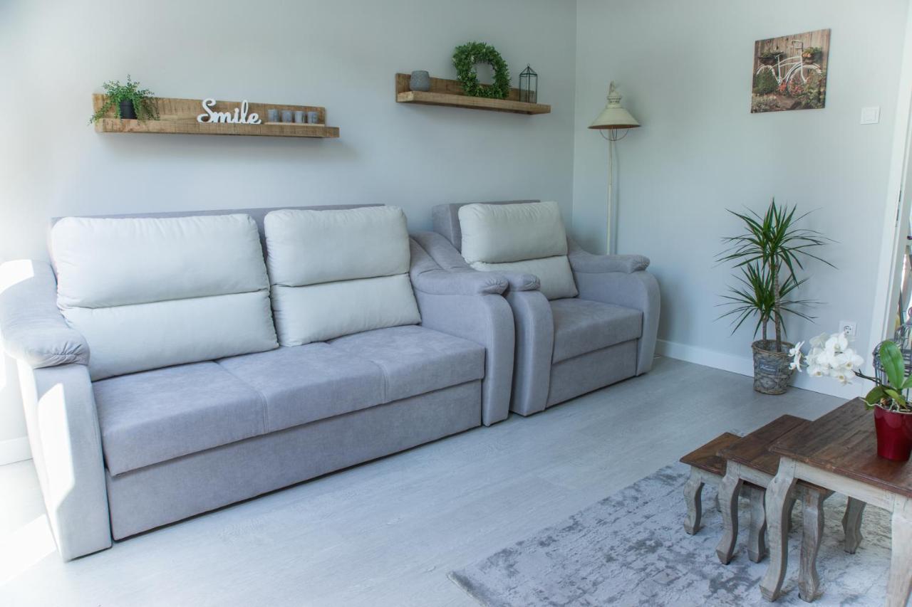エゲルFarmhouse Apartmanアパートメント エクステリア 写真